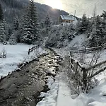 Apartahotel White House Synevyrsʼka Polyana