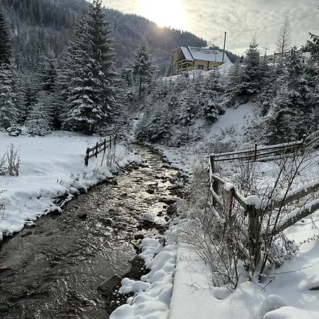 Aparthotel White House Synevyrs'ka Polyana